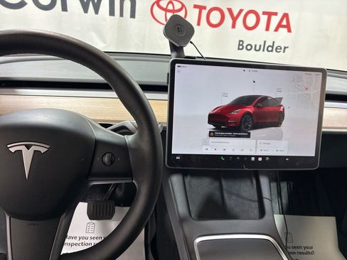 Used 2023 Tesla Model Y Long Range image 27
