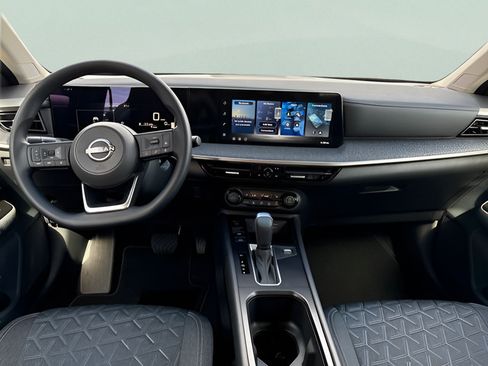 New 2026 Nissan Kicks SV w/ SV Premium Package FWD image 12