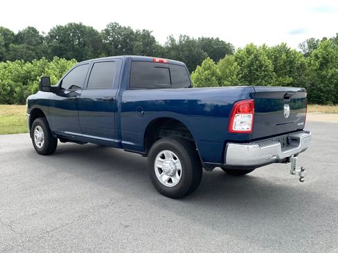 Used 2024 RAM 2500 Tradesman w/ Chrome Appearance Group AWD/4WD image 5