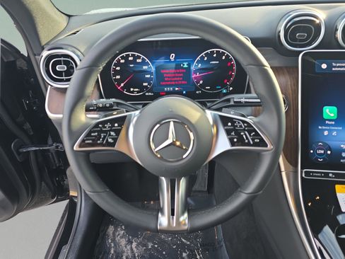 Used 2026 Mercedes-Benz GLC 300 4MATIC image 28