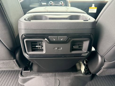 New 2026 GMC Sierra 2500 AT4 w/ AT4 Premium Plus Package AWD/4WD image 22