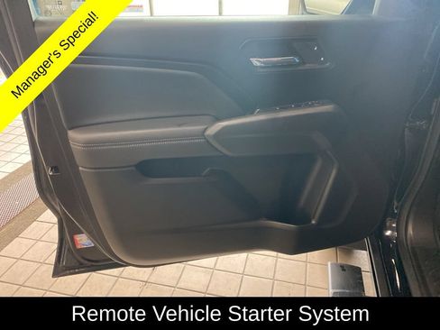 Used 2023 GMC Canyon Elevation w/ Convenience Package AWD/4WD image 9