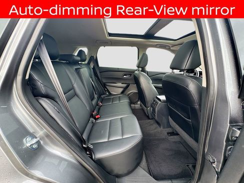 Used 2024 Nissan Rogue SL w/ SL Premium Package image 26