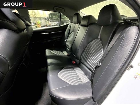 Certified 2019 Toyota Camry SE image 20