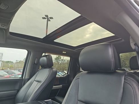 Used 2019 Ford F150 Lariat image 13