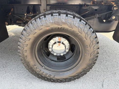Used 2024 RAM 3500 Tradesman w/ Chrome Appearance Group AWD/4WD image 15