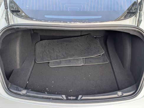 Used 2018 Tesla Model 3 Long Range image 42