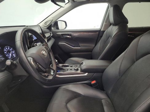 Used 2020 Toyota Highlander Limited AWD/4WD image 17