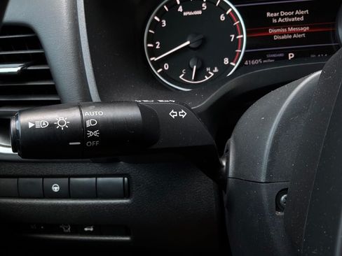 Used 2025 Nissan Rogue SV FWD image 35
