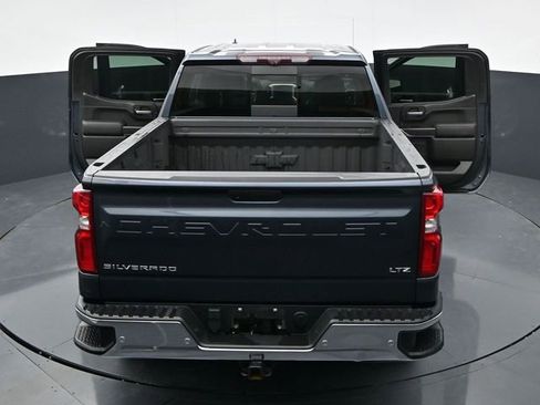 Used 2020 Chevrolet Silverado 1500 LTZ w/ LTZ Premium Package image 45