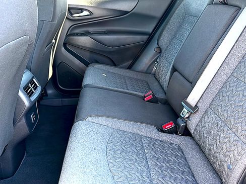 Used 2024 Chevrolet Equinox LT image 18