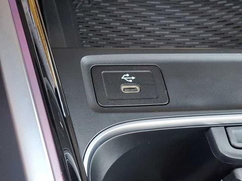 Used 2026 Mercedes-Benz GLB 250 4MATIC image 21