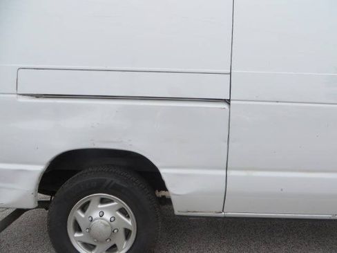 Used 2014 Ford E-150 and Econoline 150 RWD image 30