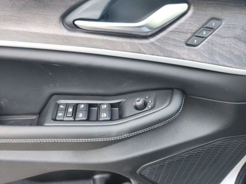 New 2025 Jeep Grand Cherokee Limited image 17