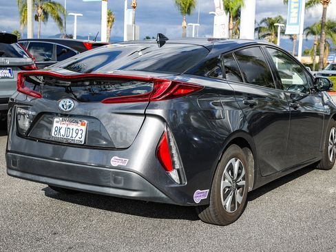 Used 2019 Toyota Prius Prime Advanced image 7