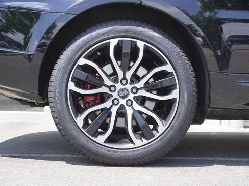 Used 2019 Land Rover Range Rover Sport Supercharged AWD/4WD image 32