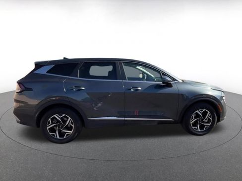 Used 2025 Kia Sportage LX image 16