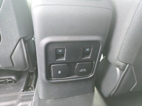 Used 2024 Ford Bronco Badlands image 22