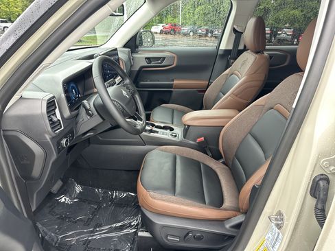 Used 2025 Ford Bronco Sport Outer Banks w/ Outer Banks Tech Package+ AWD/4WD image 16