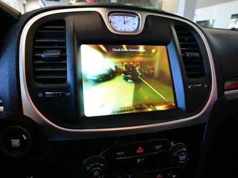 Used 2023 Chrysler 300 Touring AWD/4WD image 35