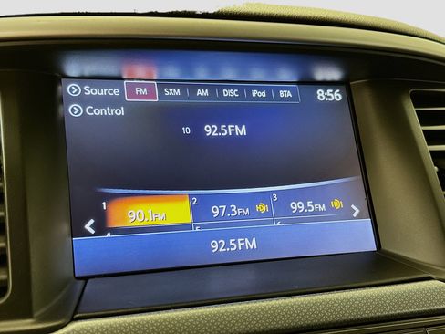 Used 2017 Nissan Pathfinder SL w/ SL Tech Package image 21