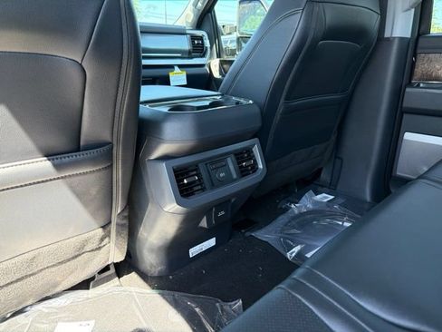 New 2026 Ford F350 Lariat w/ Black Appearance Package AWD/4WD image 9