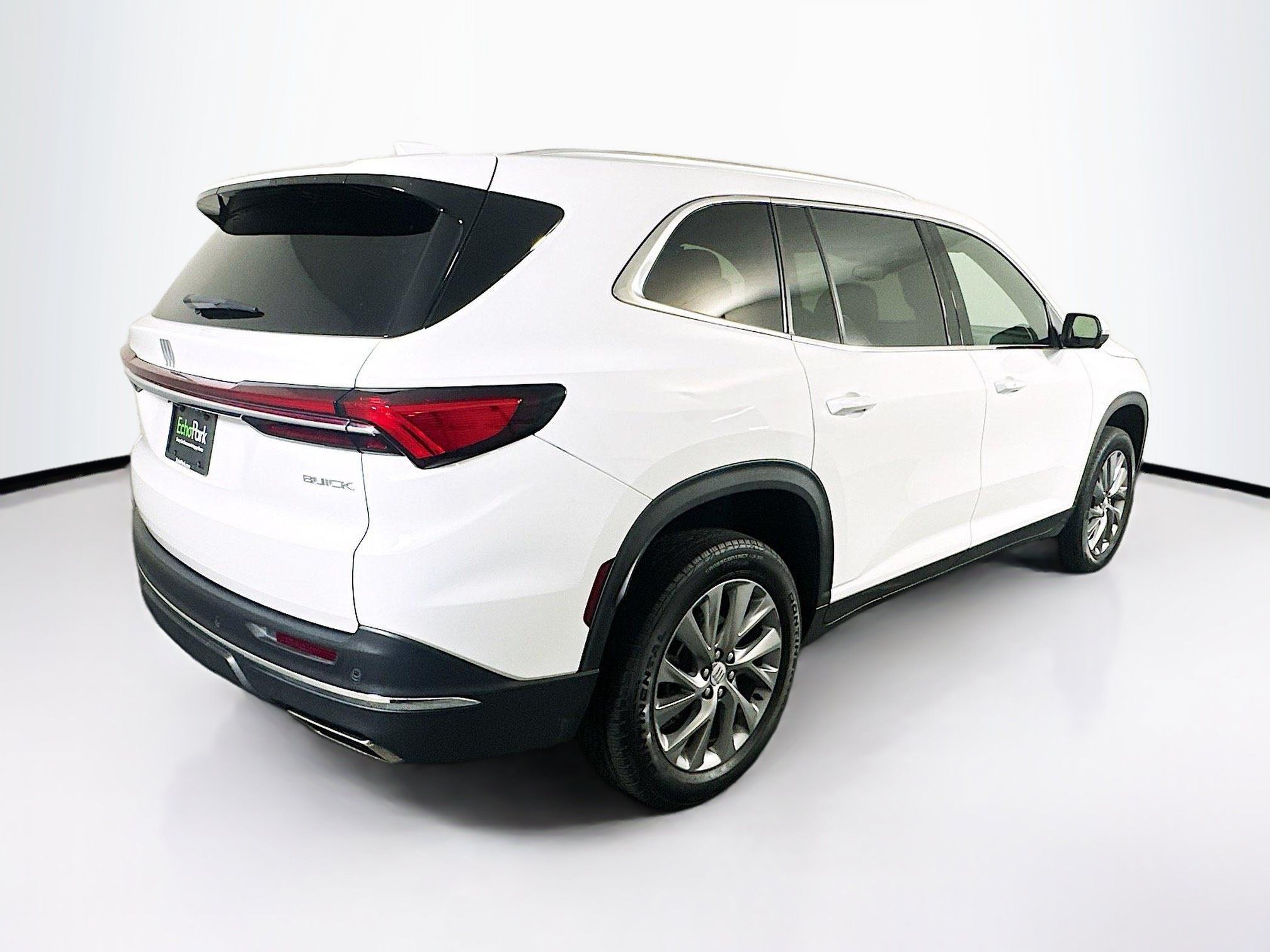 Used 2025 Buick Enclave Preferred FWD image 9