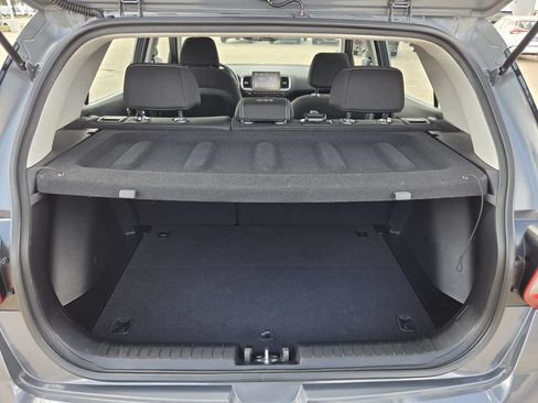 Used 2026 Hyundai Venue SEL FWD image 29