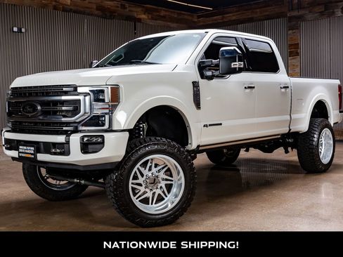 Used 2022 Ford F250 Platinum w/ Tremor Off-Road Package image 4