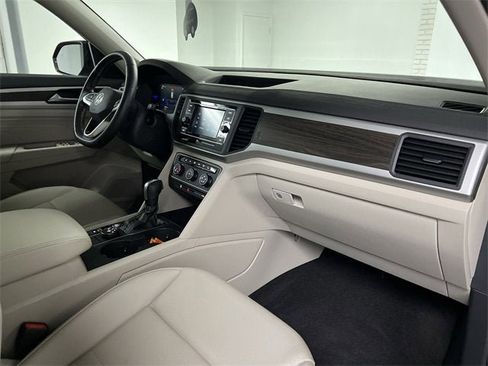 Used 2022 Volkswagen Atlas SE image 28