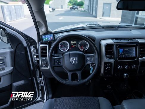 Used 2014 RAM 2500 SLT w/ Cold Weather Group image 27