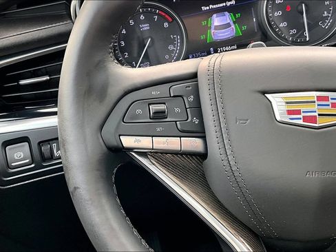 Certified 2025 Cadillac XT6 Premium Luxury w/ Platinum Package AWD/4WD image 20