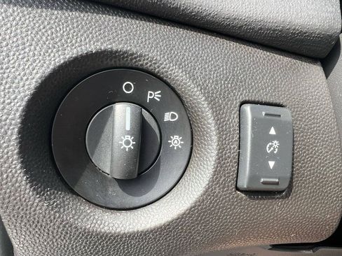 Used 2019 Ford Fiesta SE FWD image 24