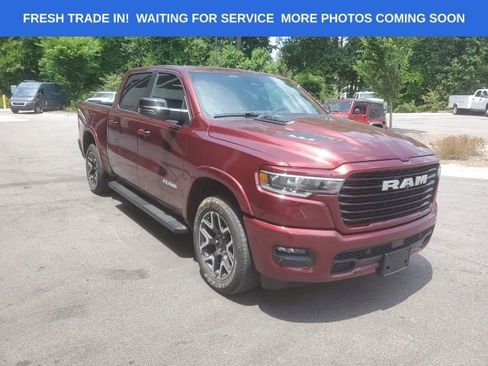Used 2025 RAM 1500 Laramie w/ Sport Appearance Package AWD/4WD image 9