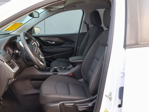 Used 2024 GMC Terrain SLE image 7