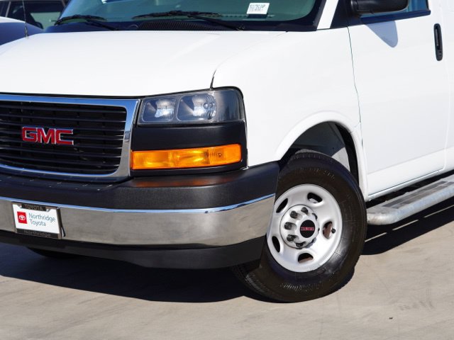Used 2025 GMC Savana 2500 w/ Driver Convenience Package RWD image 5
