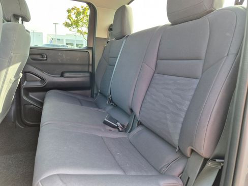 Used 2025 Nissan Frontier S AWD/4WD image 21