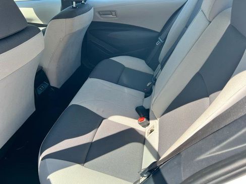 Used 2023 Toyota Corolla LE image 8