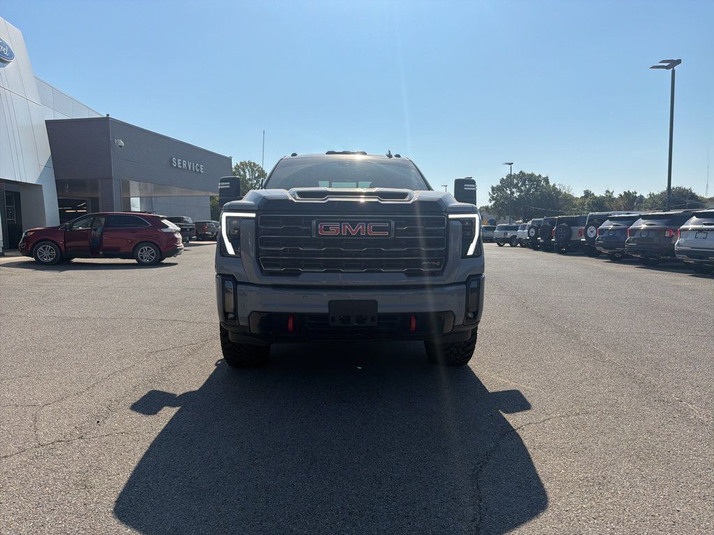 Used 2024 GMC Sierra 2500 AT4 w/ AT4 Premium Plus Package AWD/4WD image 8