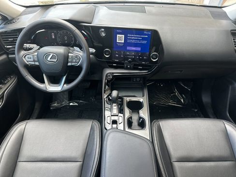 Used 2025 Lexus NX 250 FWD w/ Accessory Package (Z1) image 15