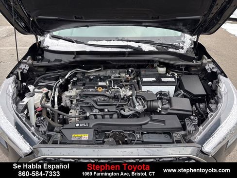 Used 2023 Toyota Corolla Cross XLE image 29
