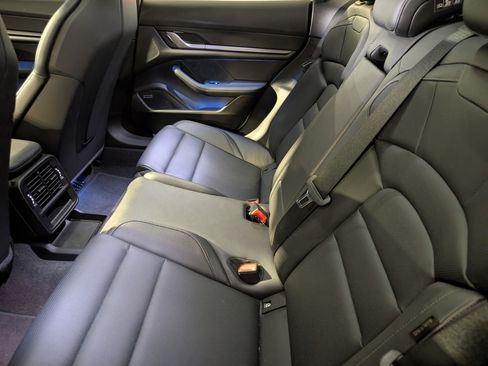 Certified 2025 Porsche Taycan AWD/4WD image 23