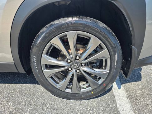 Used 2019 Lexus UX 200 F Sport FWD image 11