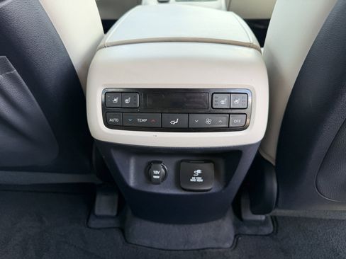 Used 2022 Hyundai Palisade Calligraphy FWD image 18
