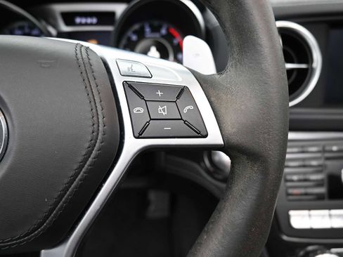 Used 2013 Mercedes-Benz SL 63 AMG image 9