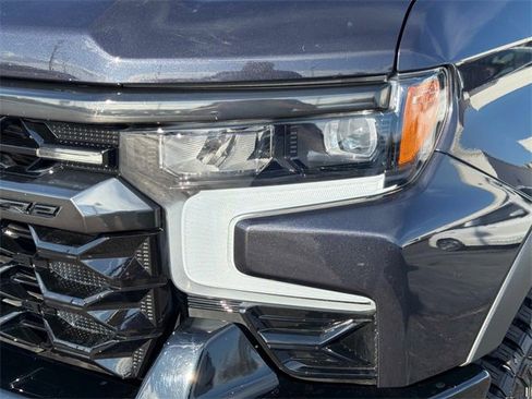 Used 2024 Chevrolet Silverado 1500 ZR2 w/ Technology Package image 9