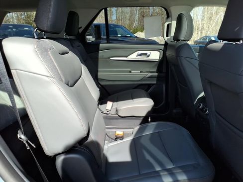 New 2026 Ford Explorer Active AWD/4WD image 12