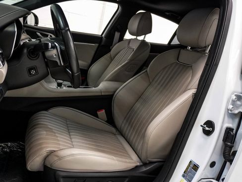 Used 2022 Genesis G70 3.3T w/ Sport Advanced Package image 6