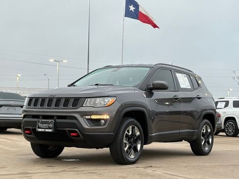 Used 2018 Jeep Compass Trailhawk w/ Navigation Group image 2