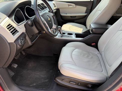Used 2012 Chevrolet Traverse LTZ AWD/4WD image 14